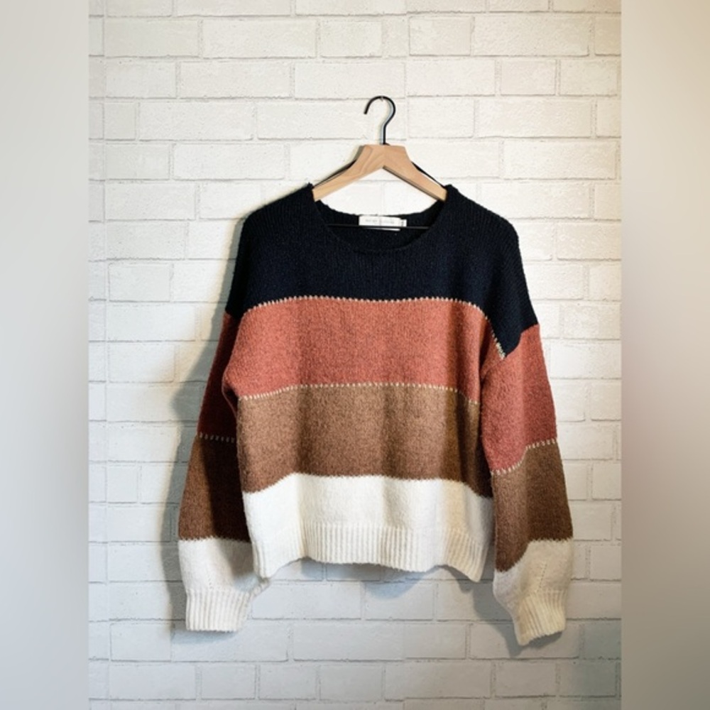 Nectar Clothing Cozy Colorblock Crew Neck Sweater in Black Brown Gold White